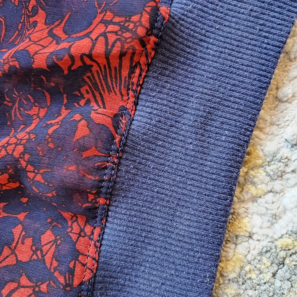 Mason + Mackenszie Navy Sheer Blouse - Picture 7 of 8